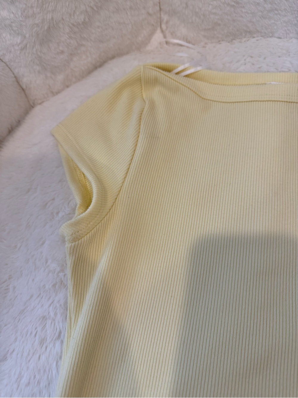 Women’s Lightweight Ribbed Crewneck Top - Pale Yellow - Picture 2 of 2